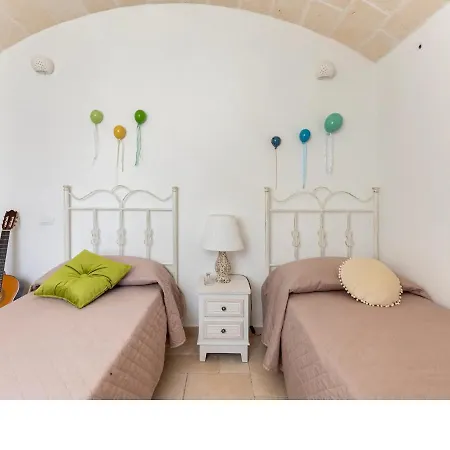 Trullo Belvedere Pool & Relax Villa *