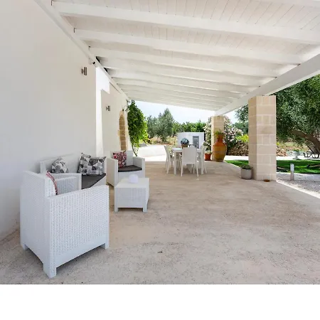 Trullo Belvedere Pool & Relax * Carovigno