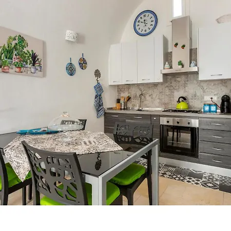 Trullo Belvedere Pool & Relax Villa Carovigno